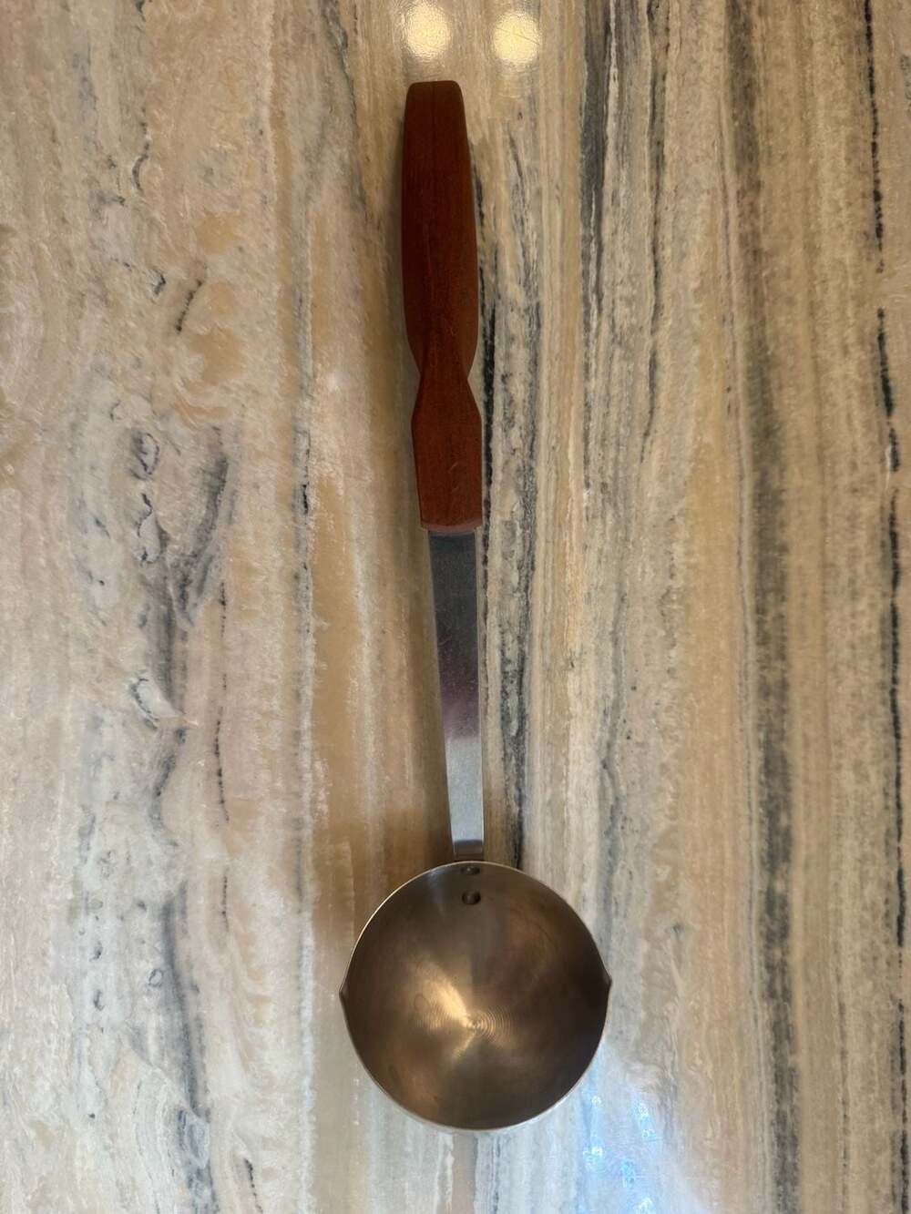 Vintage Cutco No. 15 Stainless Steel Soup Ladle with Brown Swirl Handle